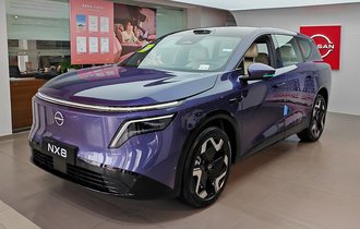 닛산 NX8