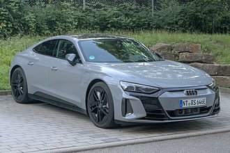 아우디 e-트론 GT
